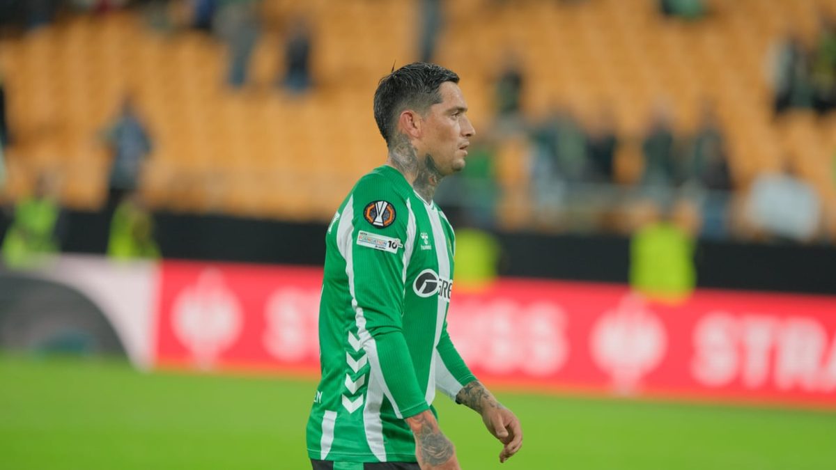 Chimy Ávila during a Real Betis game