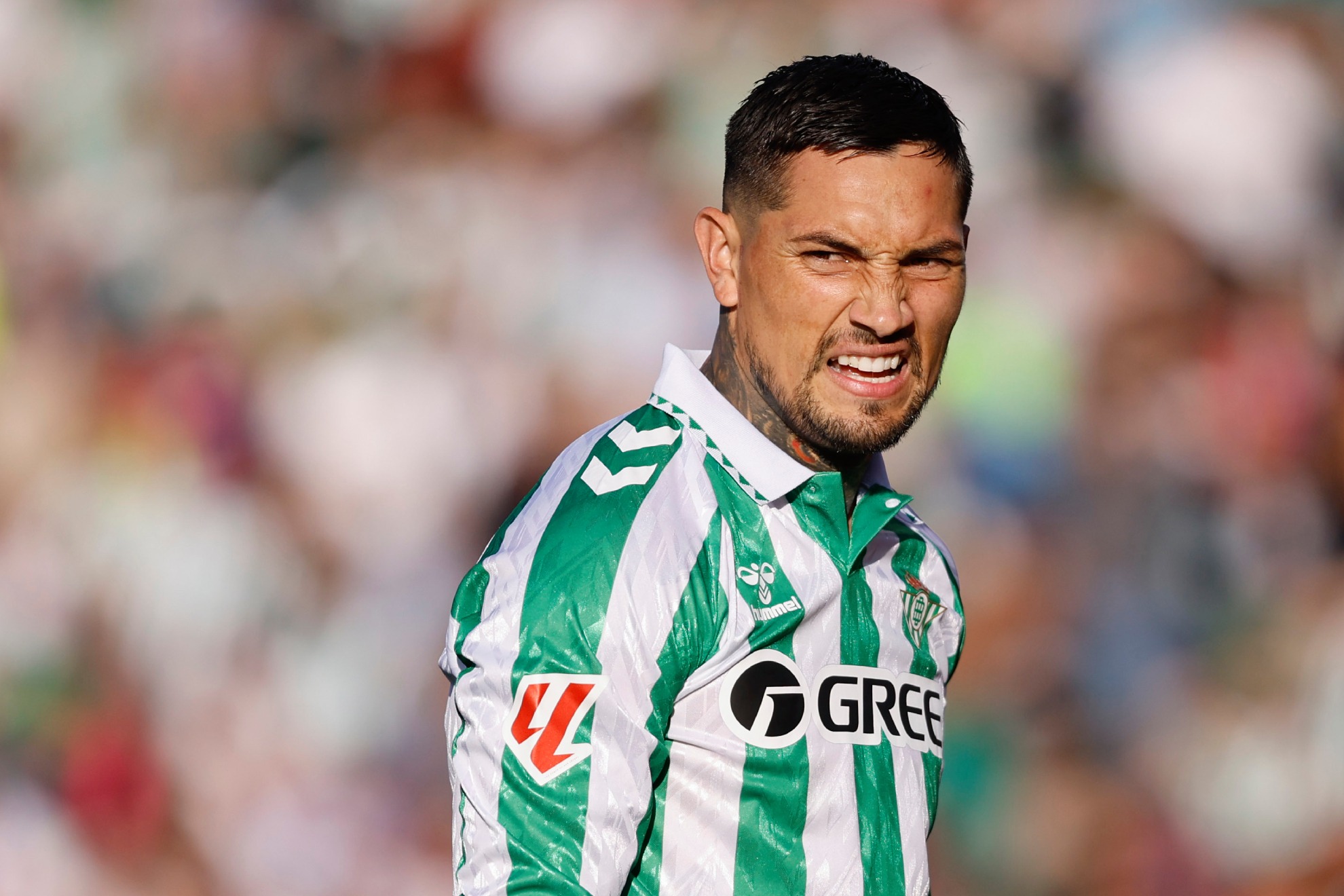 Chimy Ávila has one foot out of Betis