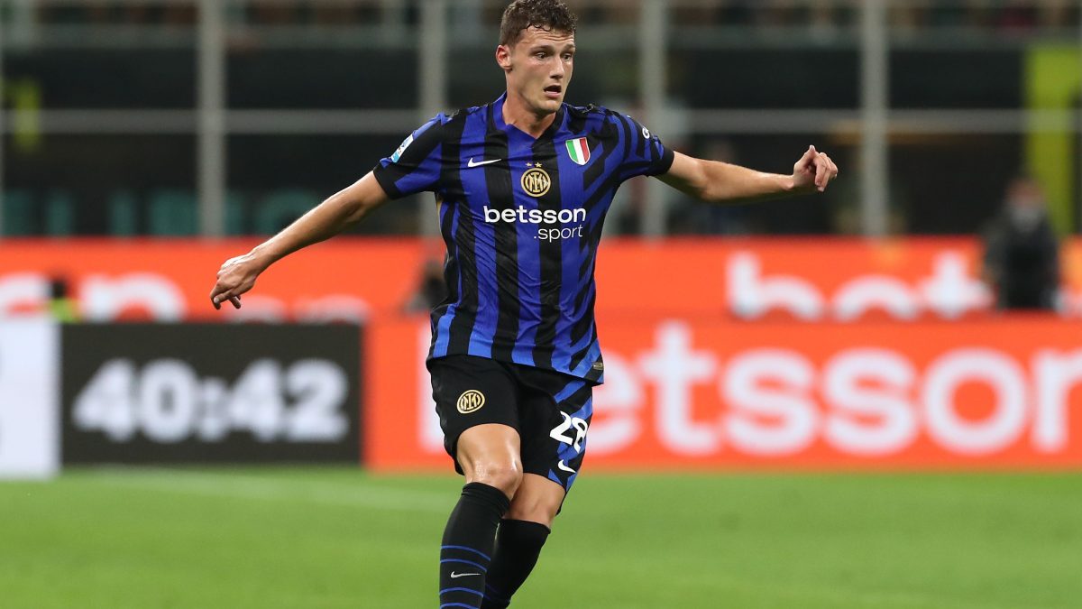 Benjamin Pavard durante un partido con el Inter de Milán