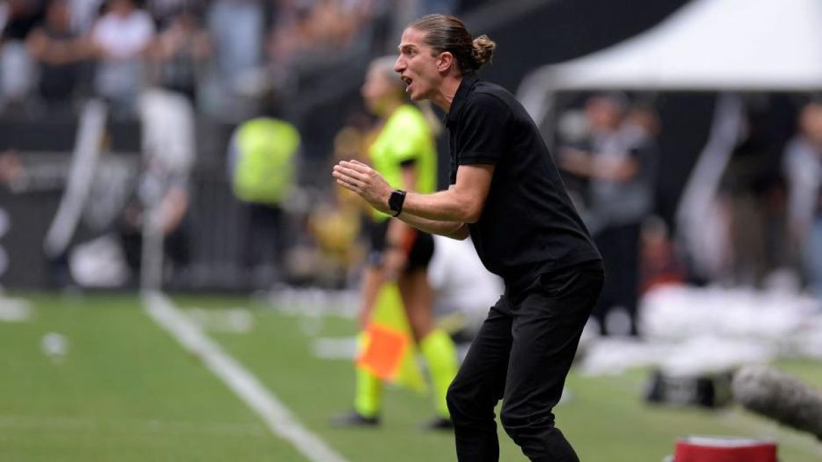 Filipe Luis, coach of Flamengo, during a match of the Brazilian team