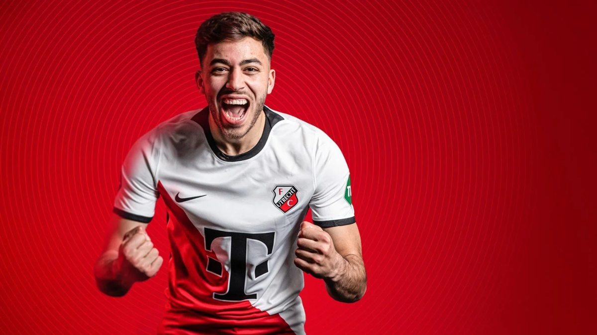 Souffian El Karouani posa con los colores del Utrecht
