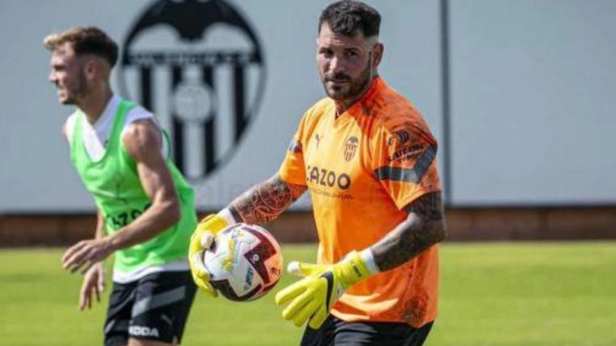 El Valencia se queda con Iago Herrerín / Lasprovincias.es