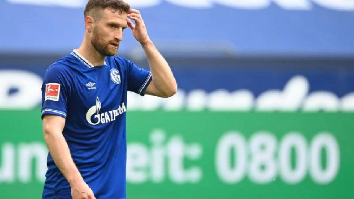 Mustafi con ofertas para regresar a la Liga española / Schalke