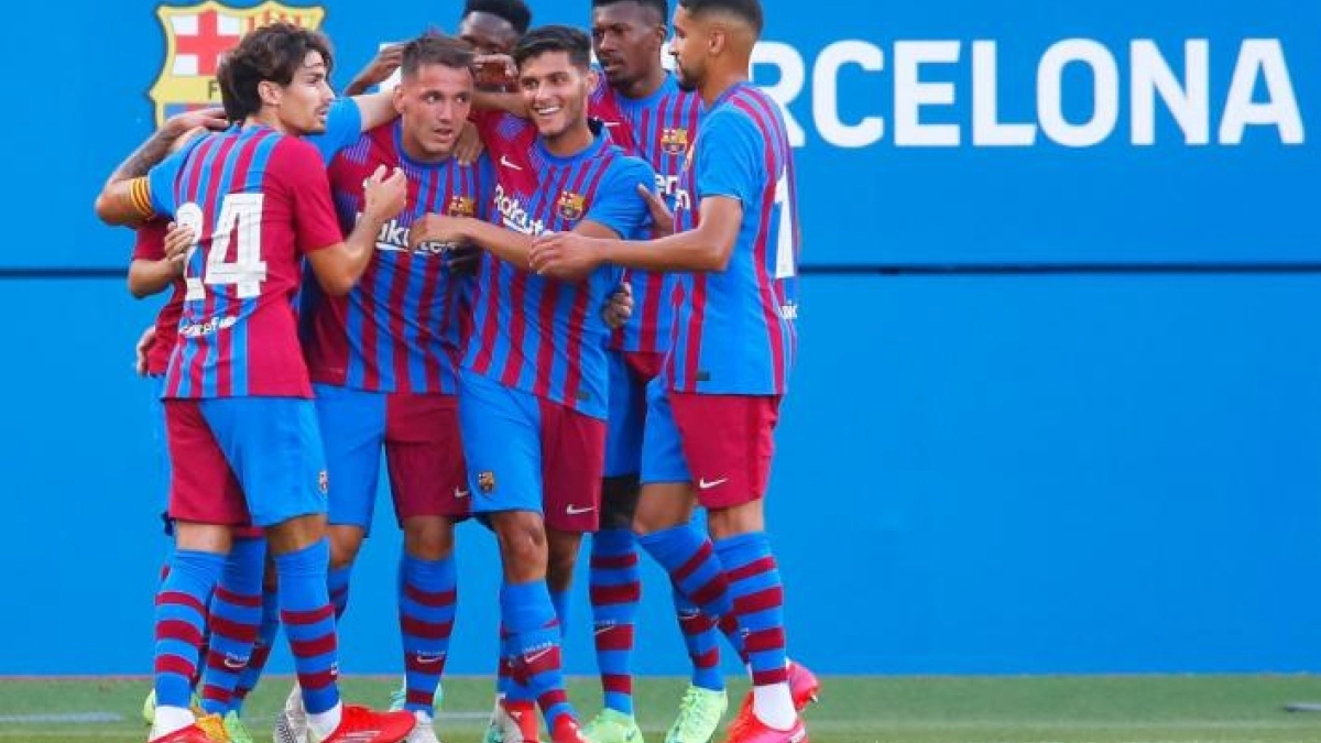 Rey Manaj, en la puerta de salida - Foto: Cadena SER
