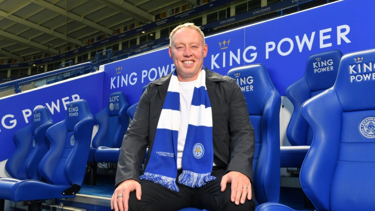 Los tres grandes nombres para el banquillo del Leicester City | Leicester City News