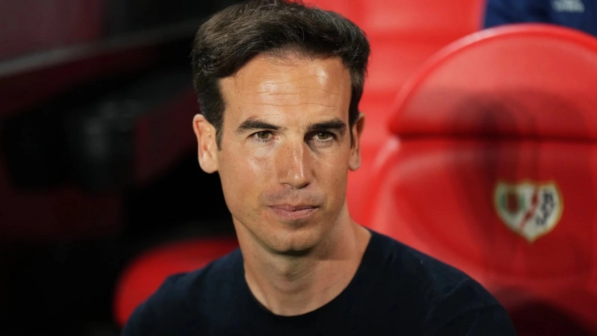 Íñigo Pérez, coach of Rayo Vallecano