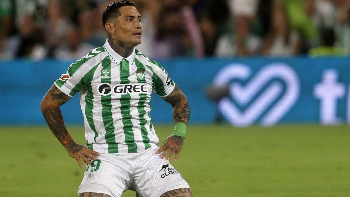 Chimy Ávila, striker for Real Betis