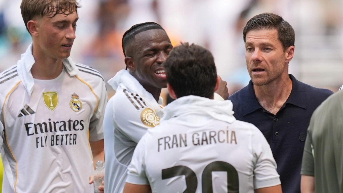 Real Madrid is preparing for two departures / Elmundo