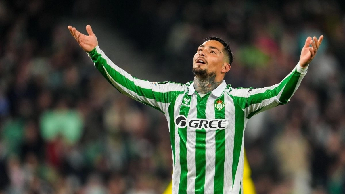 Chimy Ávila, Real Betis forward.