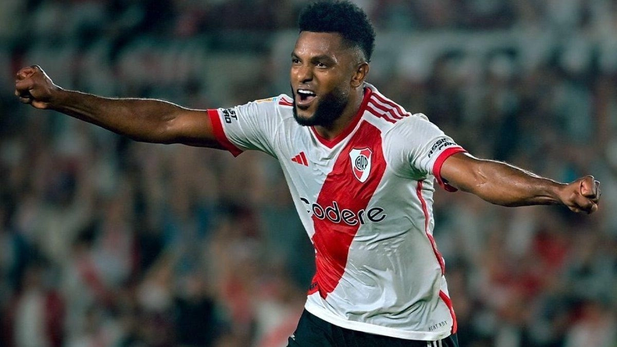 <p>Miguel Borja celebrates a goal scored with River Plate</p>