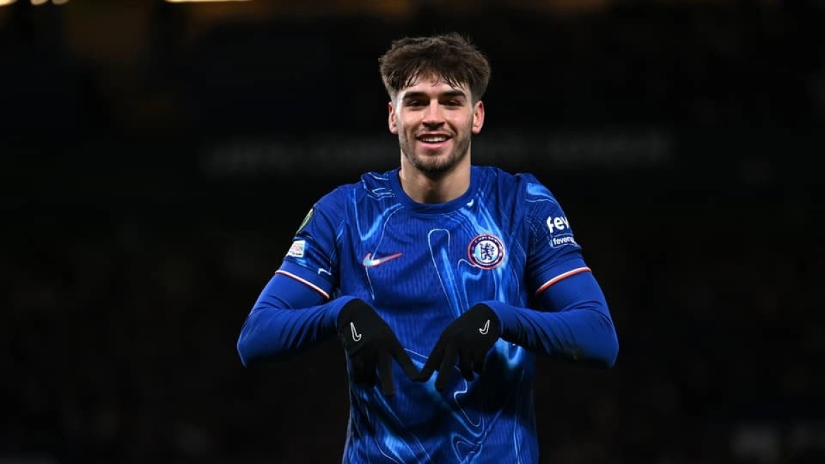 El Villarreal tantea el fichaje de Marc Guiu / Evening Standard