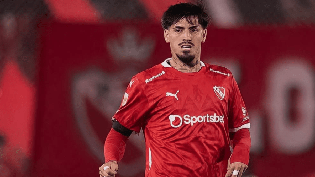 Real Betis reactivates its interest in Kevin Lomónaco