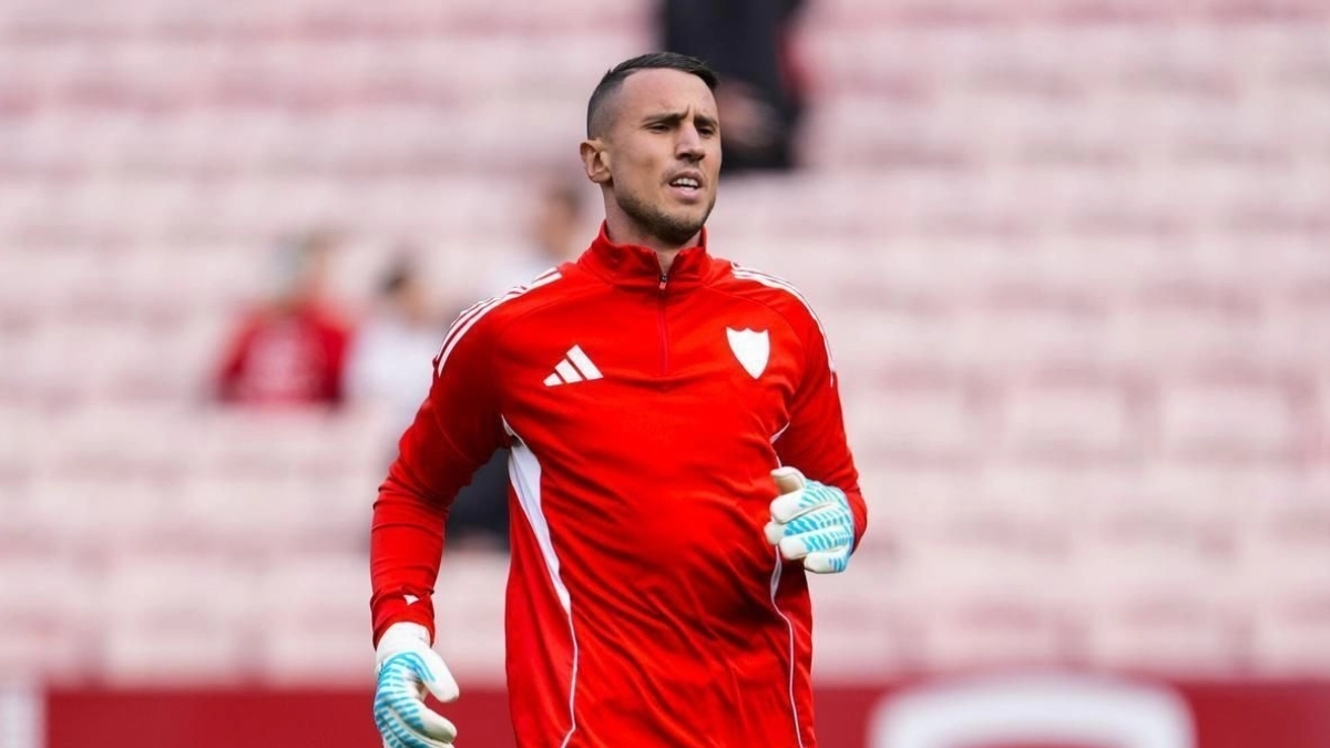 El Sevilla no podrá fichar a Vlachodimos / Sport