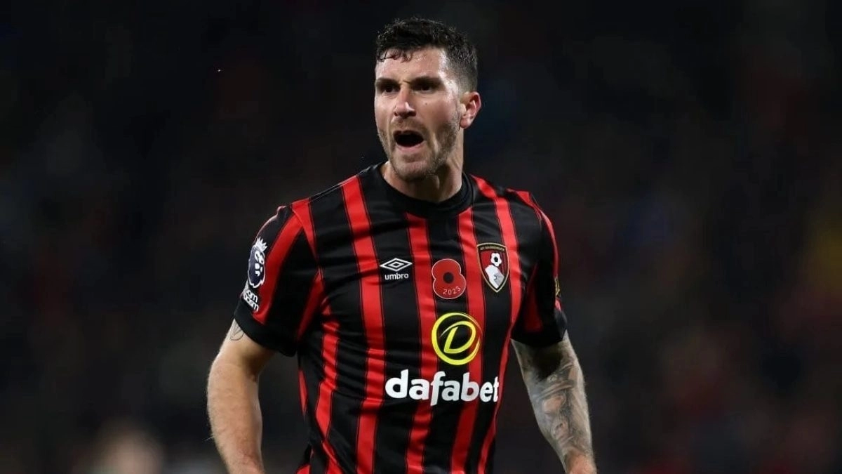 Marcos Senesi during a match with Bournemouth