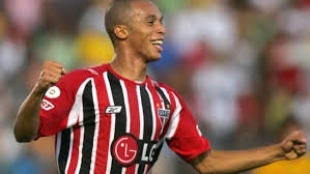 "OFICIAL: Miranda vuelve a Sao Paulo./ Foto: Diario do Nordeste"