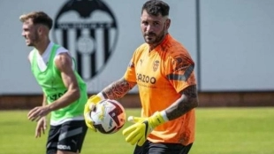 El Valencia se queda con Iago Herrerín / Lasprovincias.es