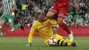 El Espanyol oferta por Joel Robles