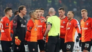 La FIFA declara libres a los jugadores de la Liga de Ucrania