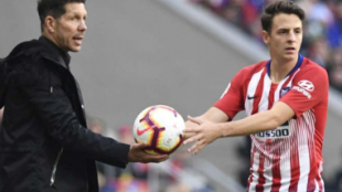 Las cábalas de Diego Pablo Simeone en su lateral diestro "Foto: Futbolete.com"