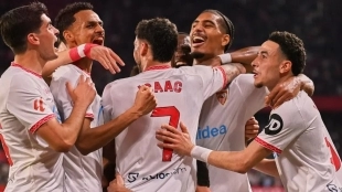 Sevilla is thinking about Alguacil and Almeyda / Elmira