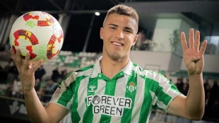 Pablo García posa tras marcar cuatro goles con los colores del Real Betis