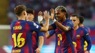 Fermín y Lamine Yamal celebran un gol del Barcelona
