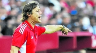 El Sevilla pelea por Patrik Mercado / El Diario Vasco
