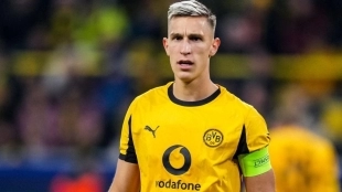 Nico Schlotterbeck, defensa central del Borussia Dortmund