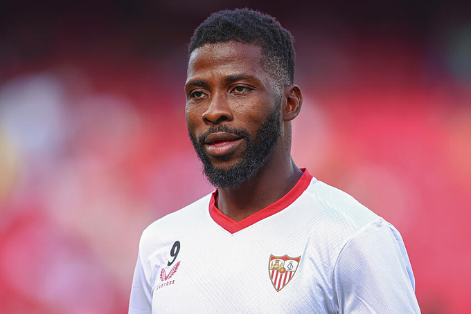 Sevilla FC terminates Kelechi Iheanacho and frees up space in the squad