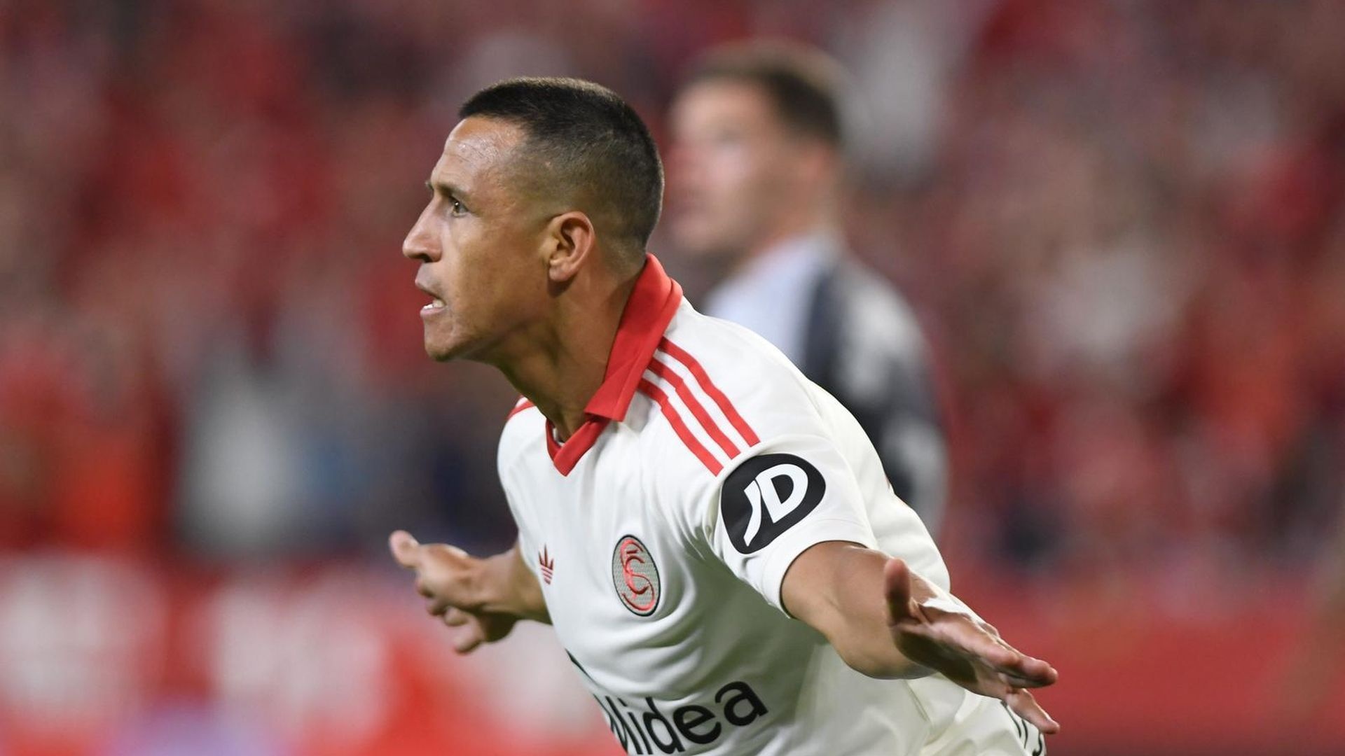 Alexis Sánchez renovación sorpresa en Sevilla