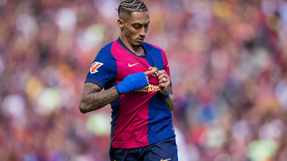 Raphinha celebra un gol anotado con el Barcelona