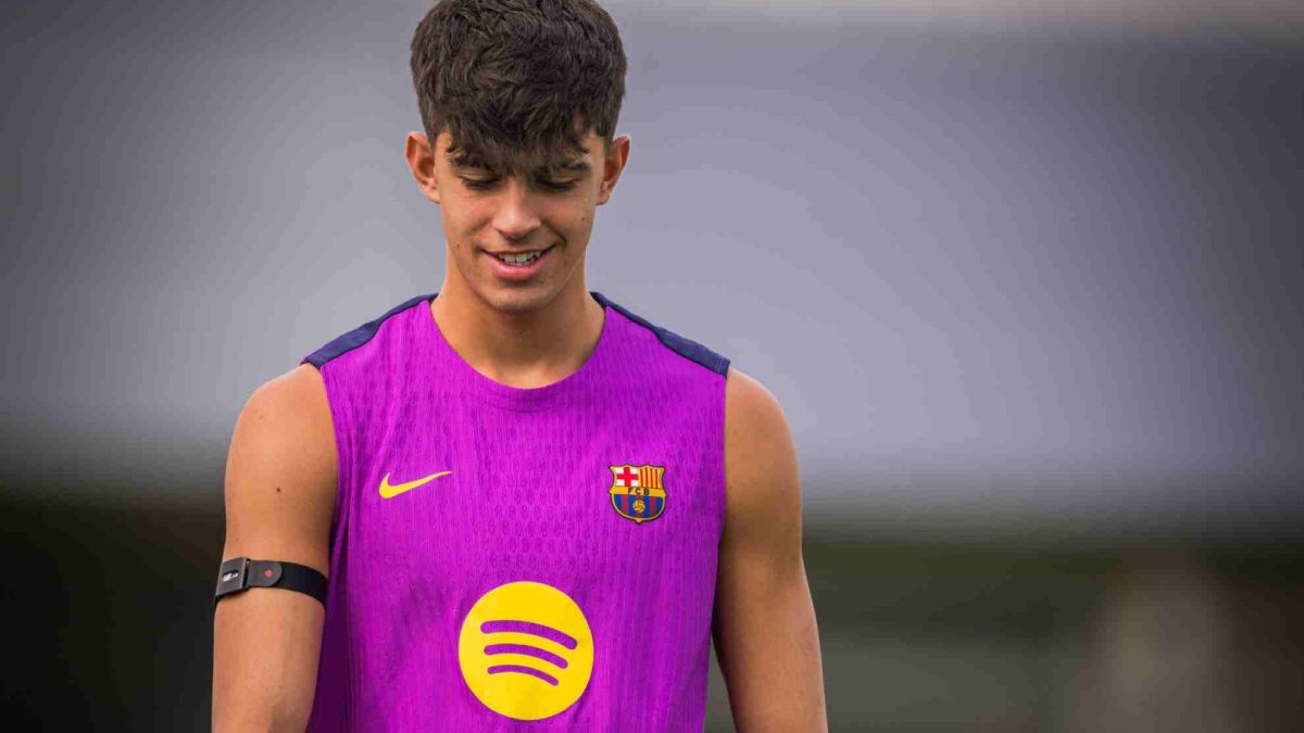 Marc Bernal during a training session with Barcelona