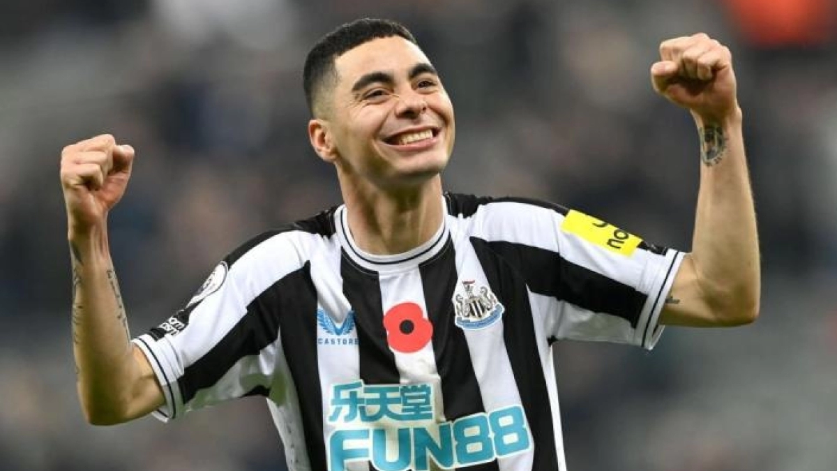 Almirón se convierte en la nueva estrella del Newcastle - Foto: Hoy Paraguay