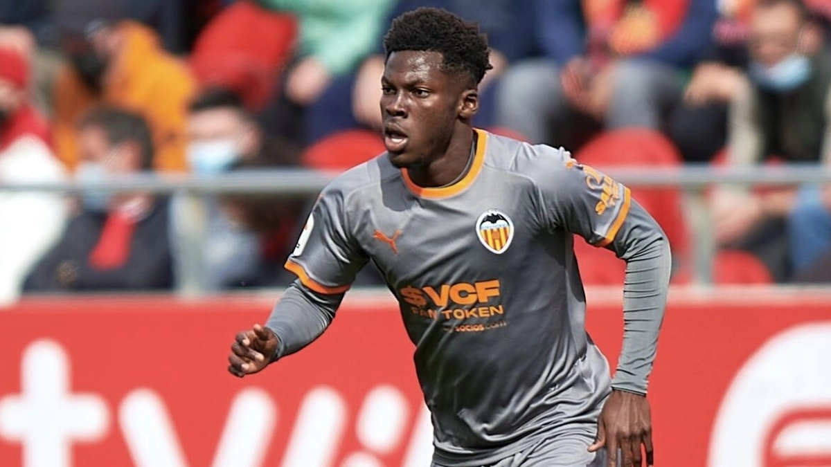 Frenazo a la salida de Musah del Valencia / SBI Soccer