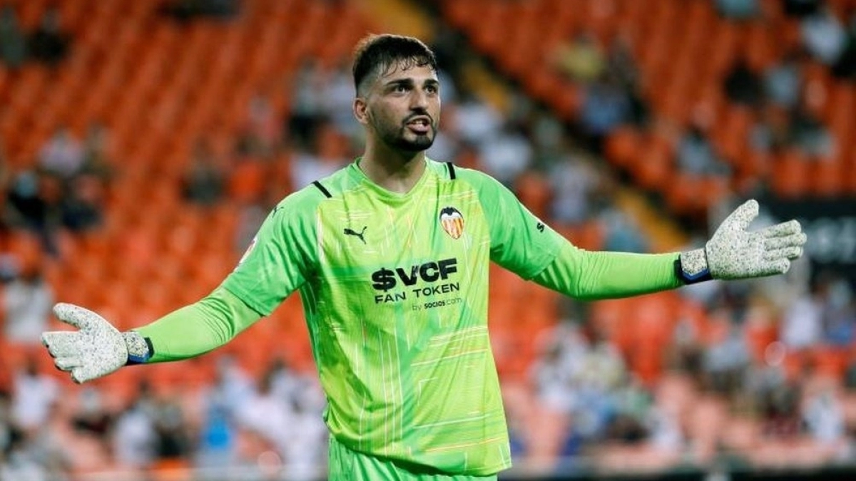 Valencia already knows that Liverpool wants to sign Mamardashvili / Besoccer