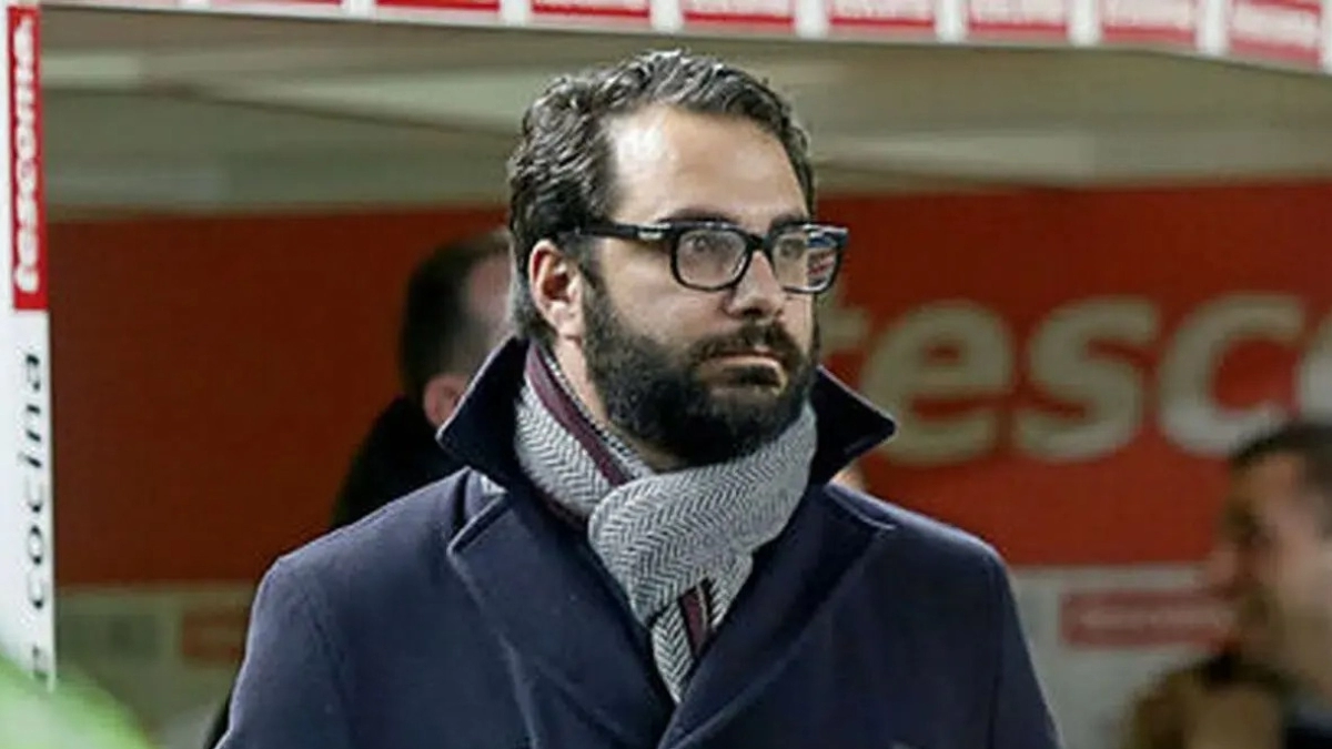 Sevilla is looking to find an exit for Gonzalo Montiel.