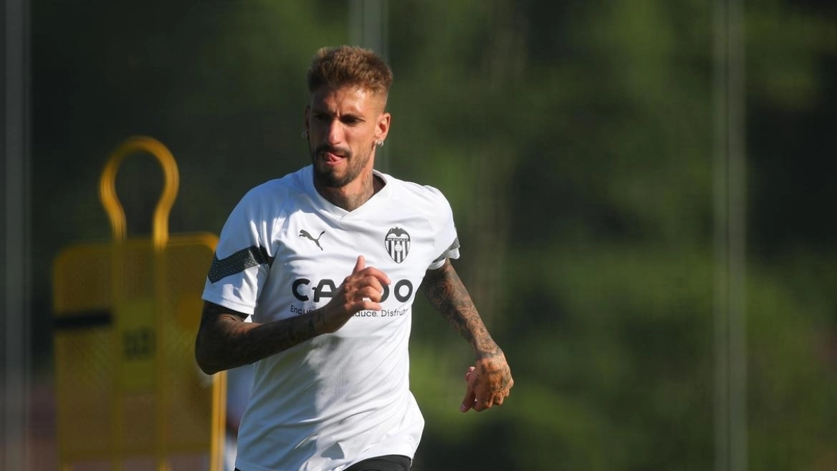 Samu Castillejo is no longer a player for Valencia / Marca.