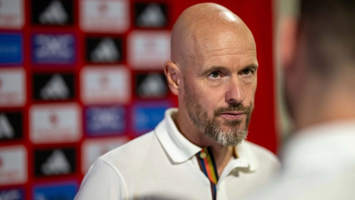 Manchester United is back in the race for a 60 million signing.