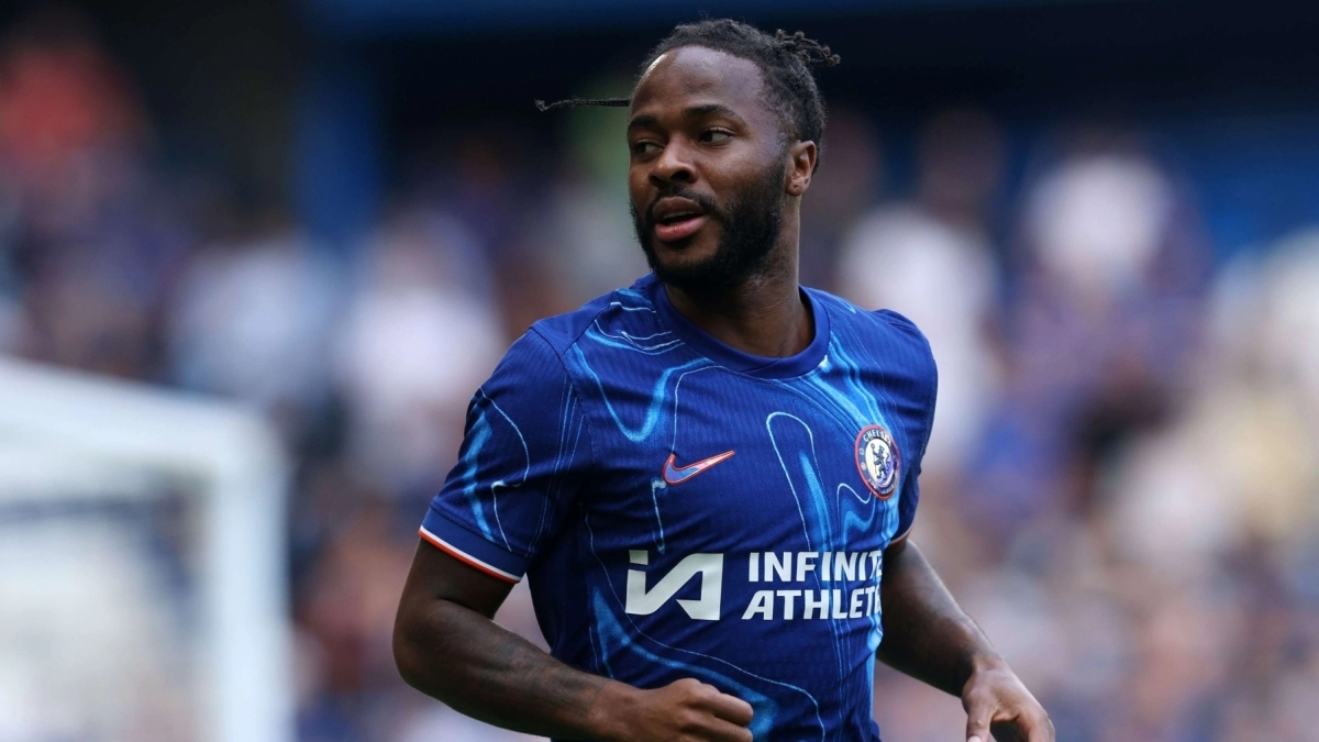 Arsenal goes after their top summer signing: Raheem Sterling.