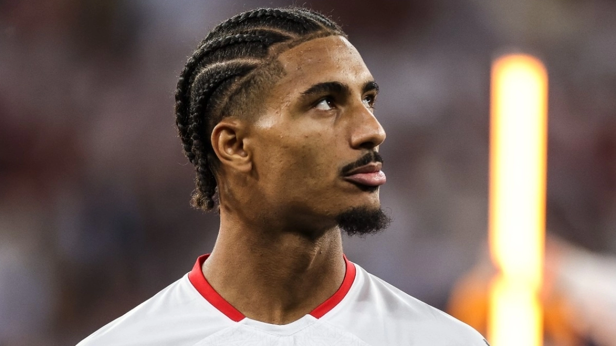 Sevilla set the selling price of Loïc Badé