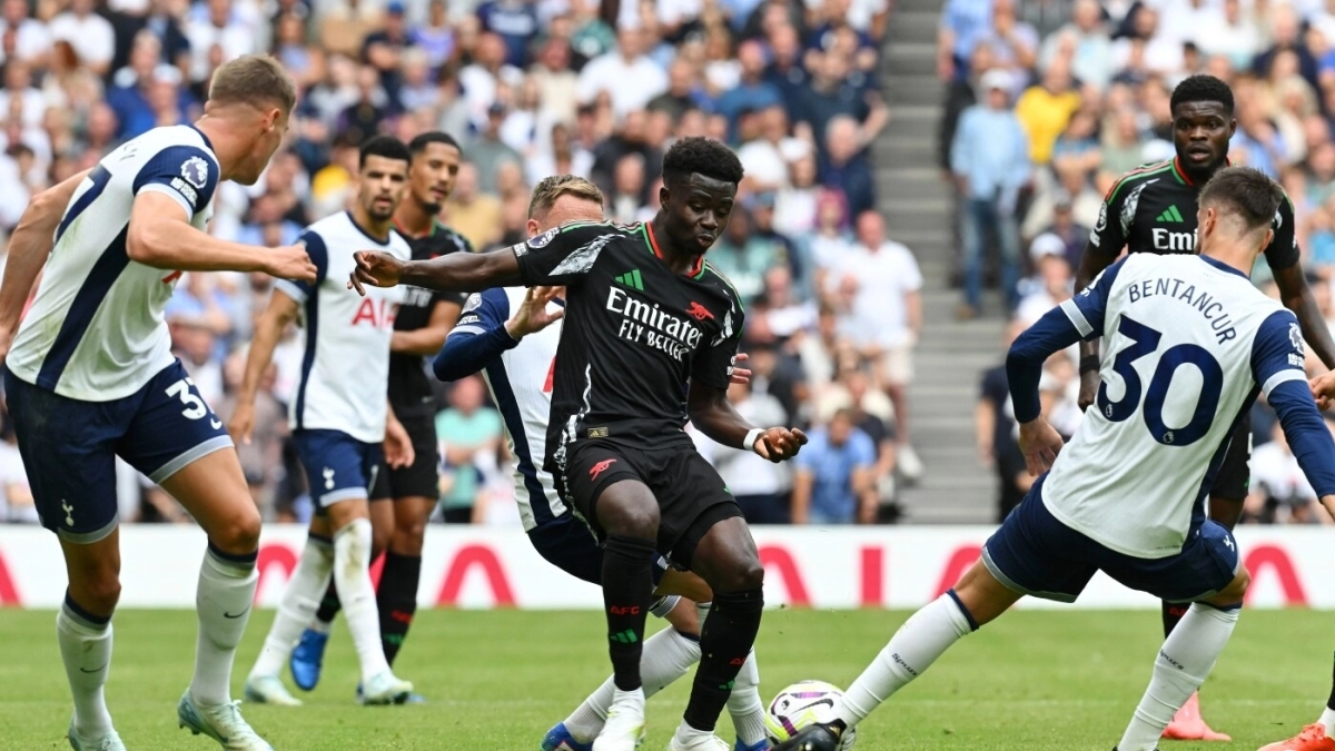 Arsenal and Tottenham are fighting over a BOMBSHELL signing.