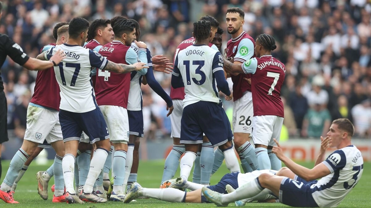 Imagen del encuentro entre el Tottenham y el West Ham