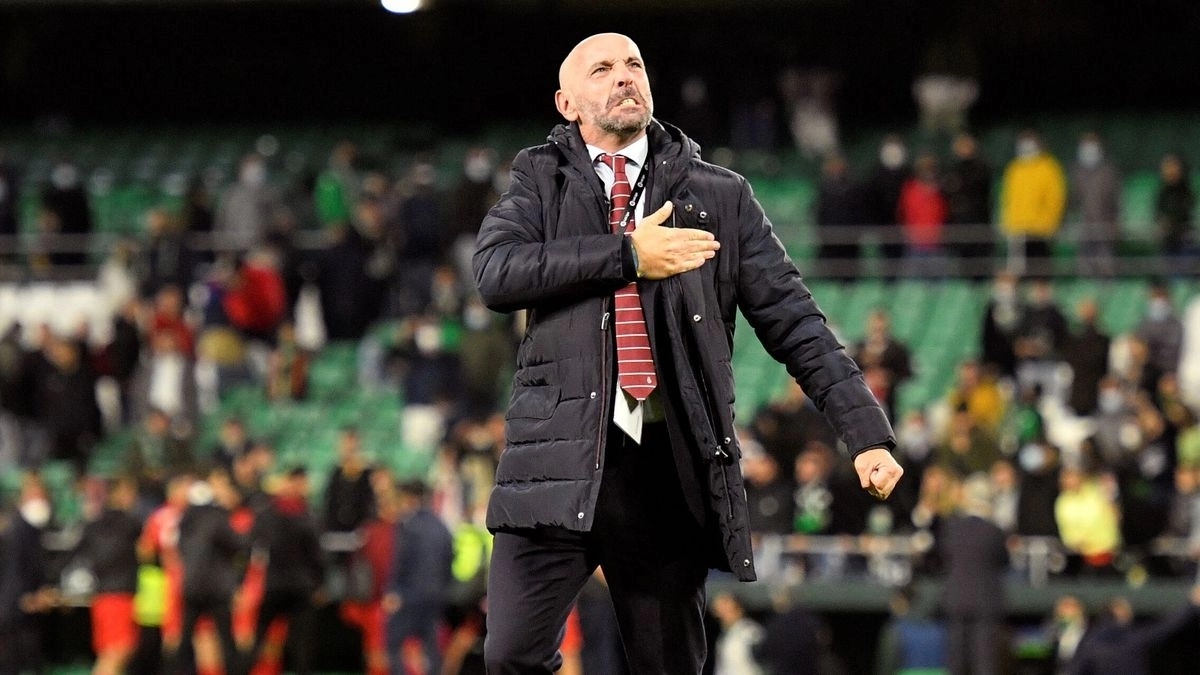 Monchi, director deportivo del Aston Villa