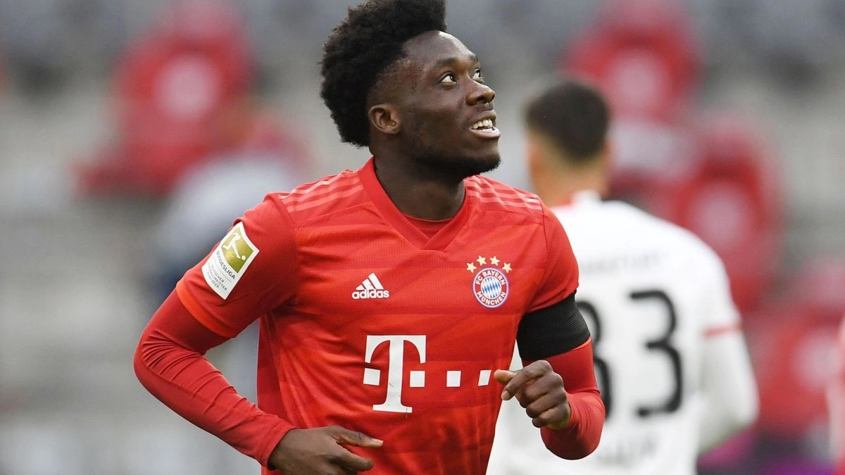 Alphonso Davies, lateral zurdo del Bayern de Múnich que interesa al Real Madrid