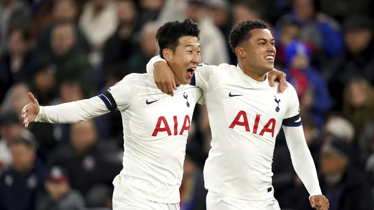 Heung Min Son celebra un gol anotado con el Tottenham