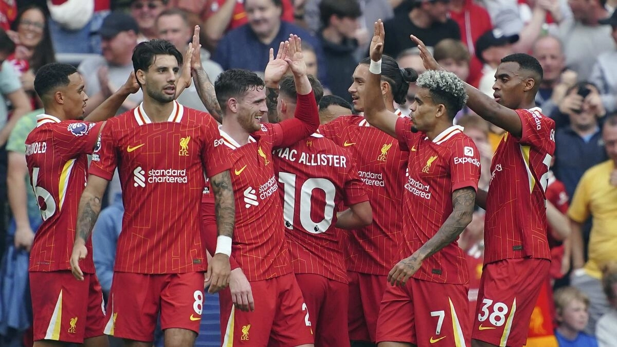 Los jugadores del Liverpool celebran un gol