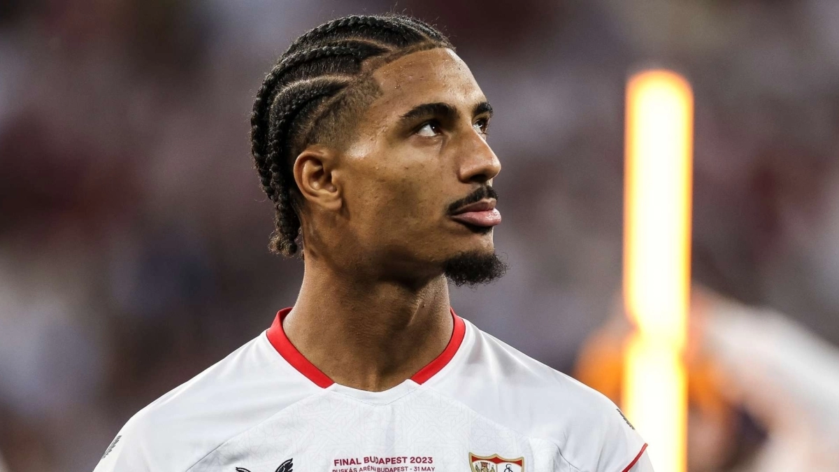 The sale of Badé to Aston Villa is in danger / Goal