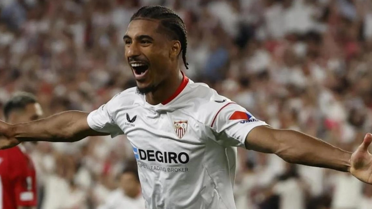 Sevilla FC receives a great offer for Loïc Badé | Superdeporte