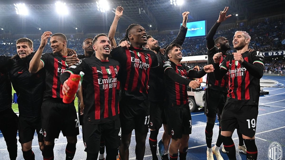 Los jugadores del Milan celebran una victoria