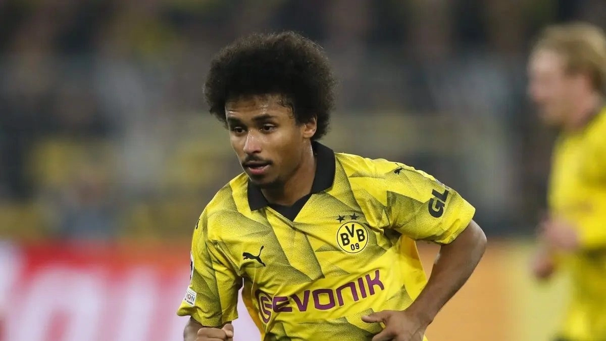 Karim Adeyemi, estrella del Borussia Dortmund